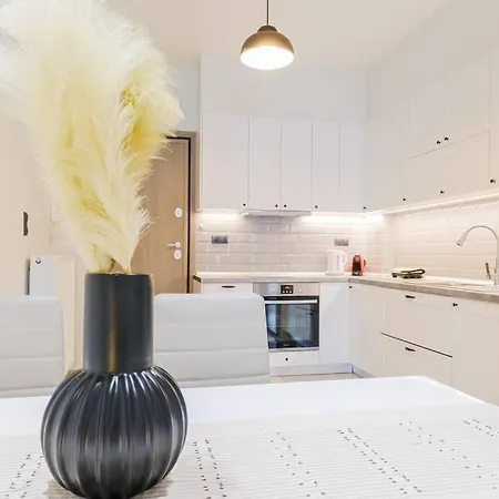 Sweet Vanilla 2-bdrm Residence, Vesta Philoxenia * Салоники
