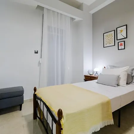 Sweet Vanilla 2-bdrm Residence, Vesta Philoxenia Apartment *