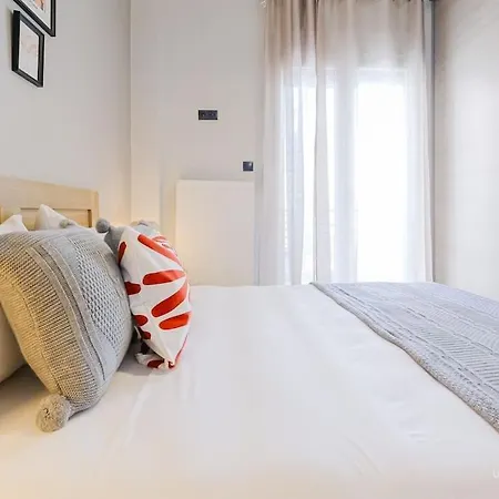Sweet Vanilla 2-bdrm Residence, Vesta Philoxenia Apartment *